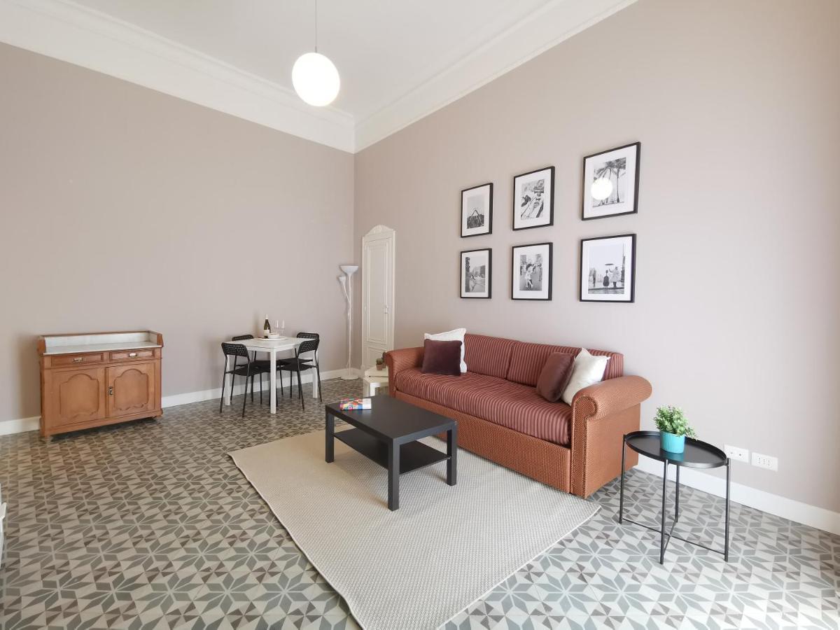 Vittorio Emanuele 71 Apartment Bari Bagian luar foto