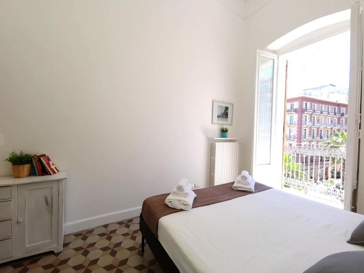 Vittorio Emanuele 71 Apartment Bari Bagian luar foto